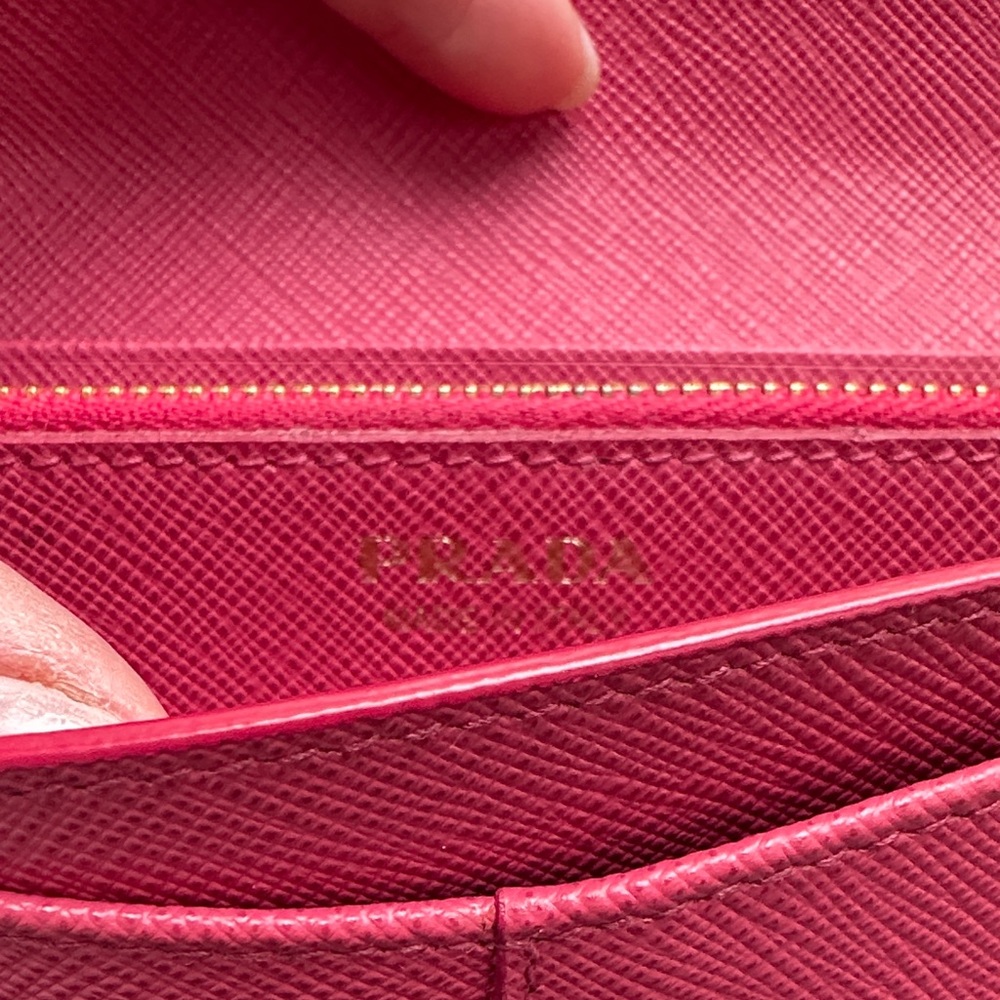 Prada 💕Magenta Envelope Wallet / Clutch with Gold Hardware - like new!! - Picture 3 of 15